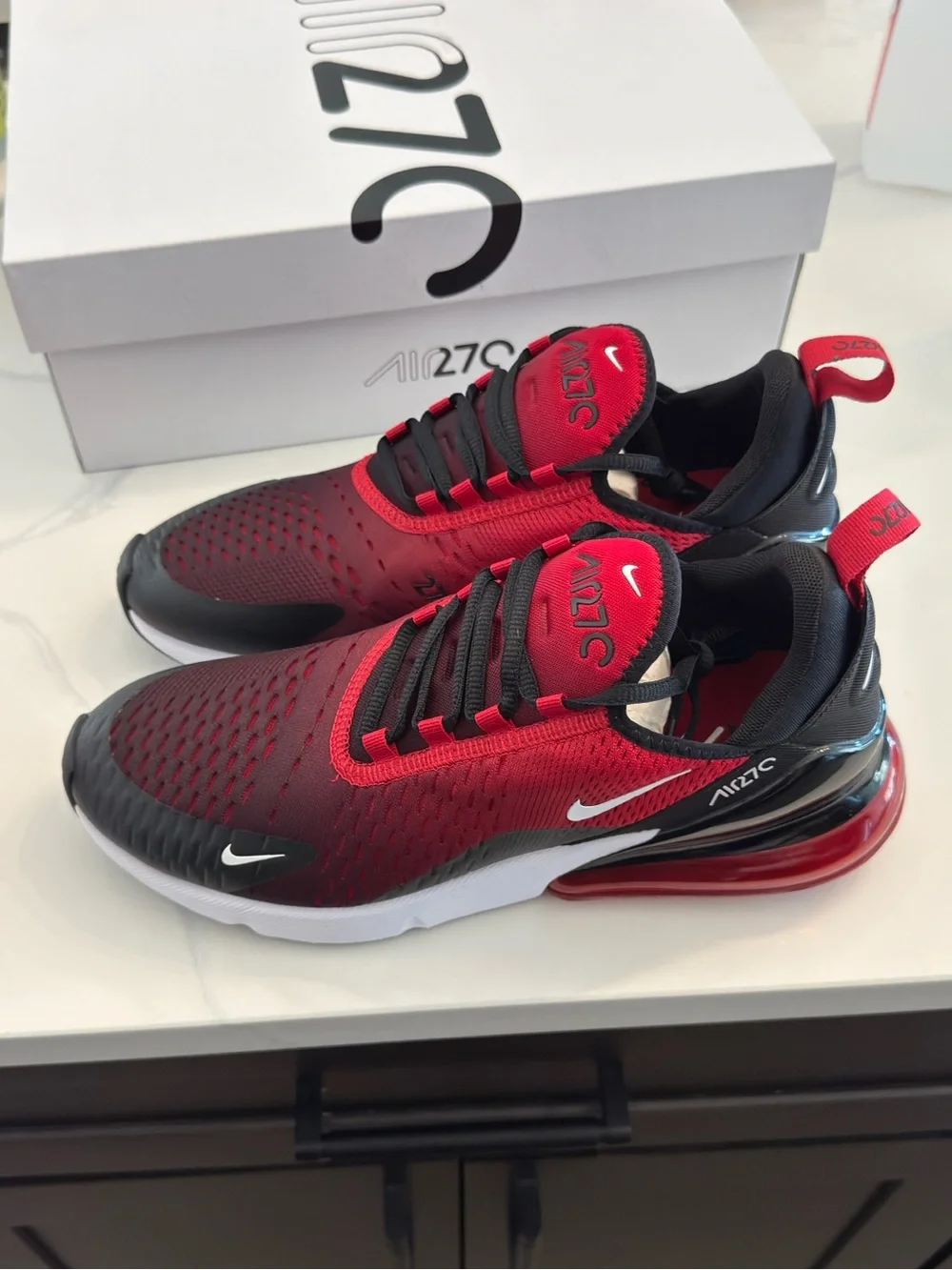 Nike Air Max 270 – Size 9 – Brand New